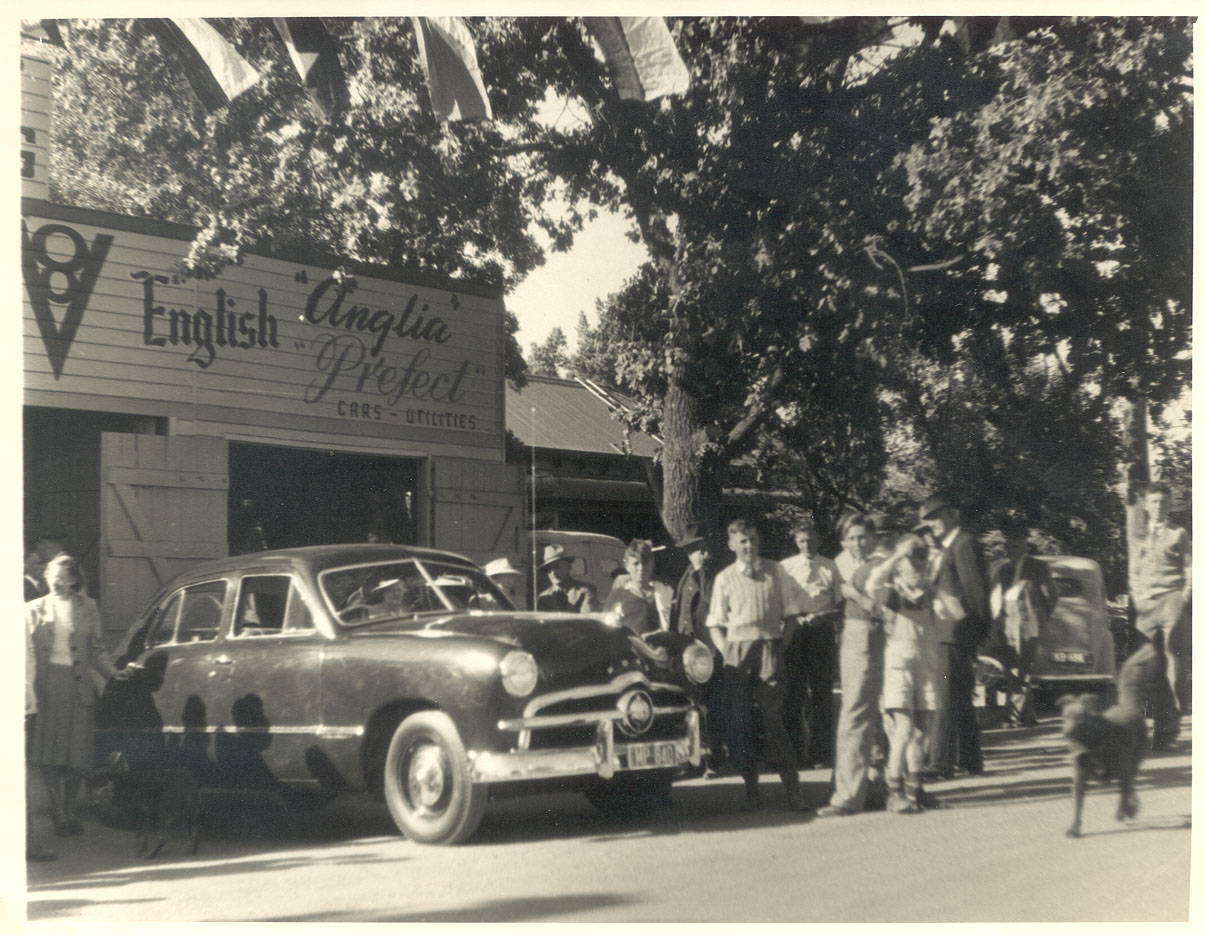Ford dealership, Alexandra