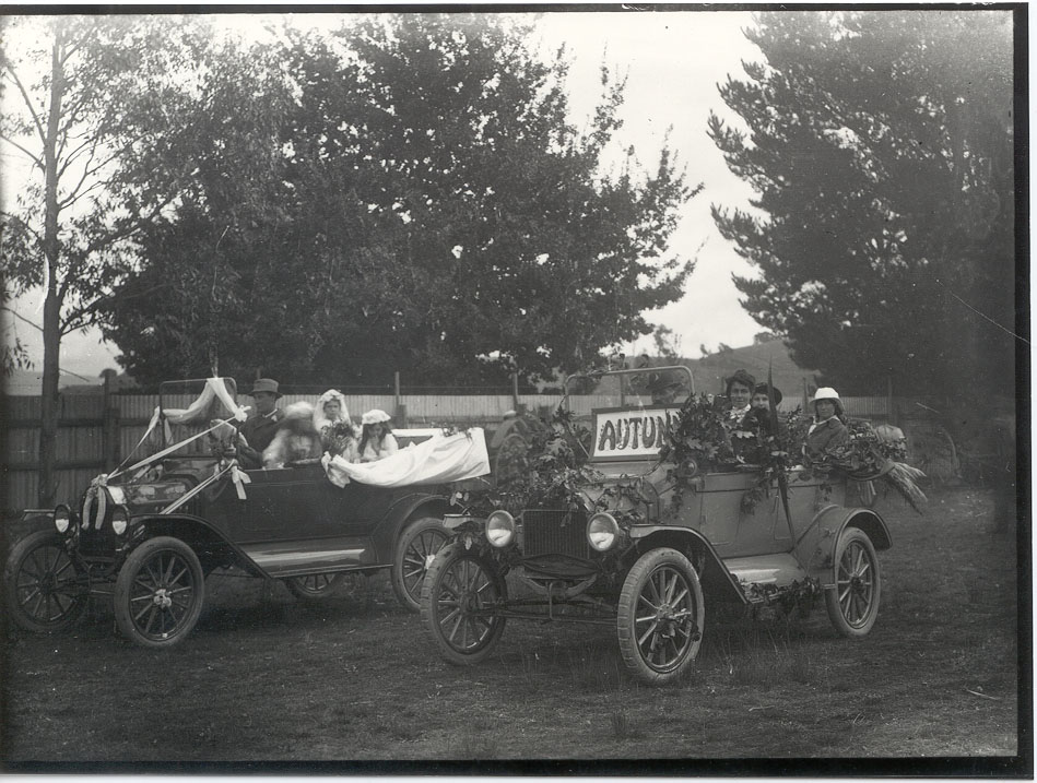 Seasonal parade, Alexandra District