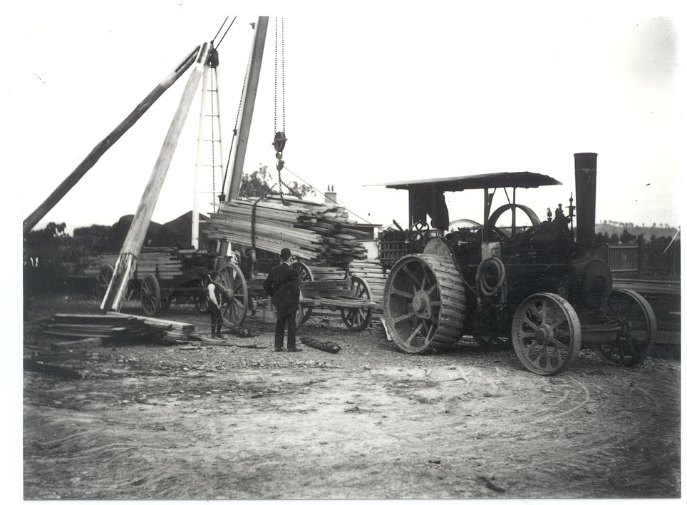 Loading timber, Alexandra District.