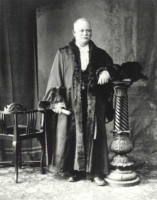 T. Delves 