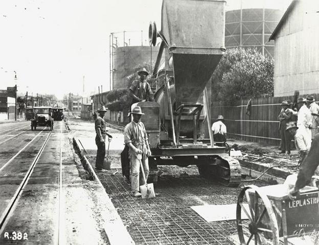 Smith Street, North Fitzroy, road construction 