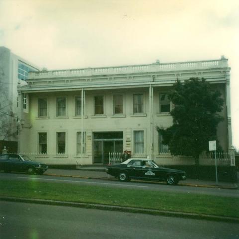 204,  206, 208 Albert Street, East Melbourne.
