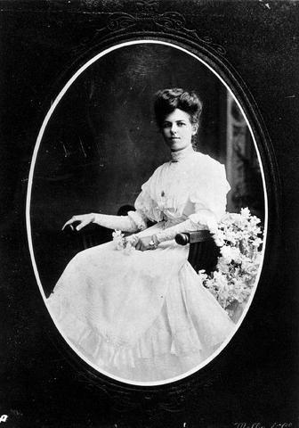 Alice Wedge