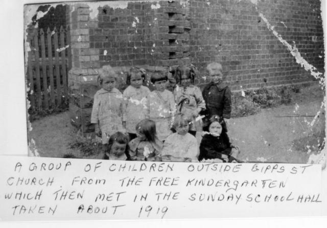 Children from the Gipps Street Methodist Kindergarten