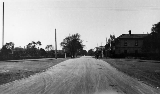 Napier Street, road construction