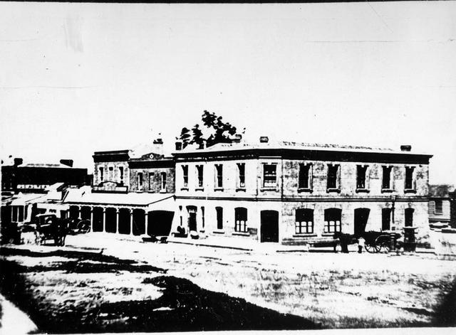 Bridge Road and Hoddle Street, Richmond