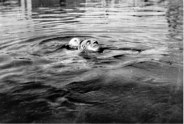 Marjorie Oke demonstrating life-saving for the Royal Lifesaving Club