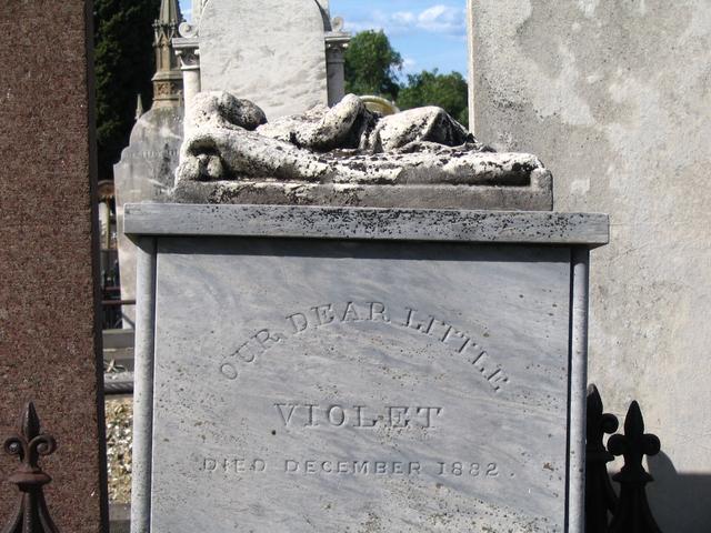Melbourne General Cemetery - child's memorial