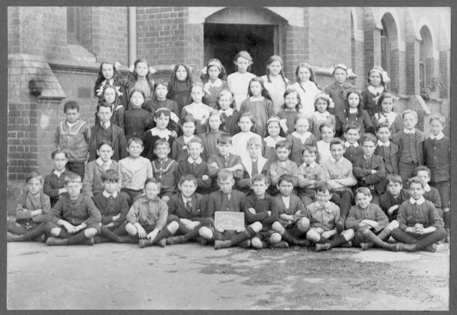 Faraday Street State School Grade 4