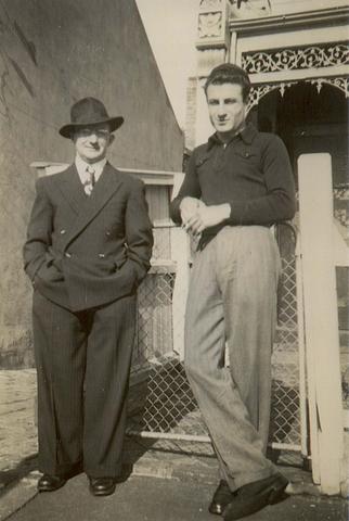 Jimmy (Irish) & Bert Sandal