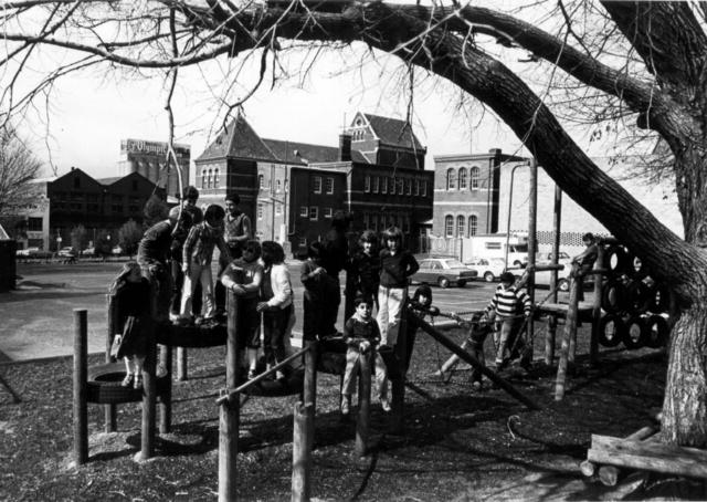 Cambridge Street primary school children at play