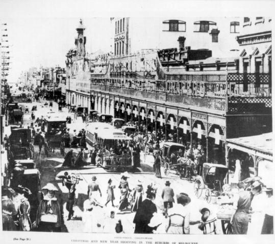 Christmas and New Year shopping in Smith Street
