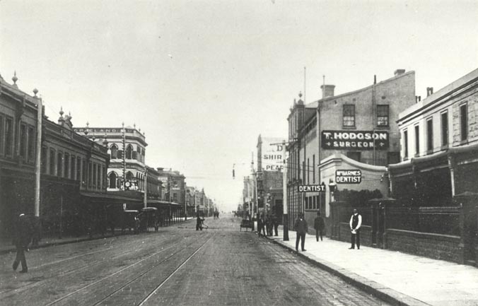 Gertrude Street, Fitzroy looking East.