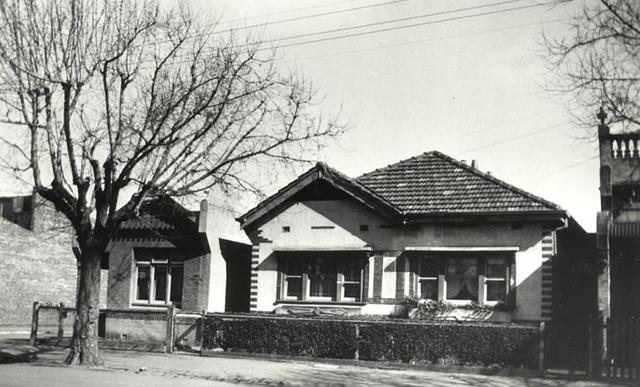 319-323 Rae Street, North Fitzroy.