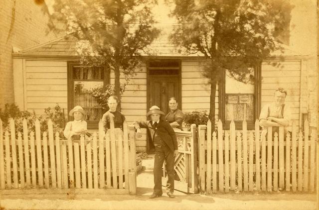 Alpha Cottage with bootmaker