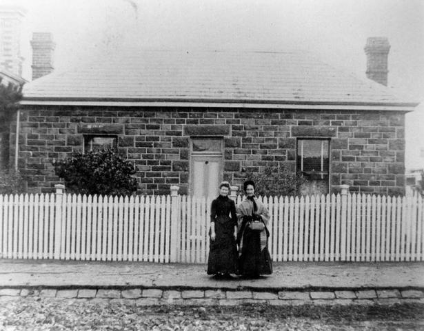 House, corner of Amsterdam and Mary Streets, Richmond.